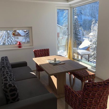Apartmani Mont 1 亚霍里纳 外观 照片