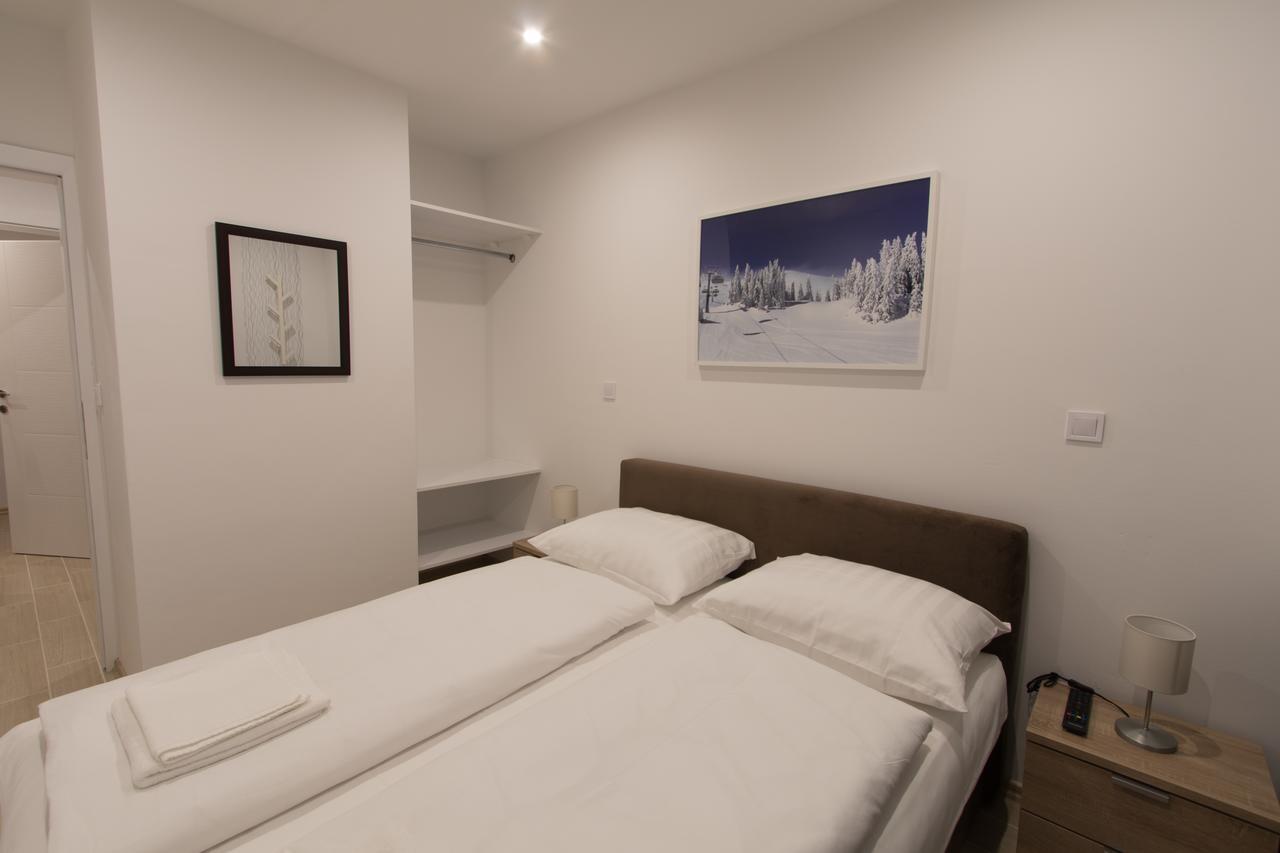Apartmani Mont 1 亚霍里纳 外观 照片