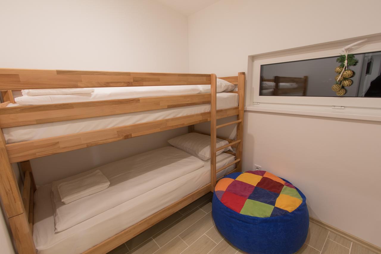 Apartmani Mont 1 亚霍里纳 外观 照片