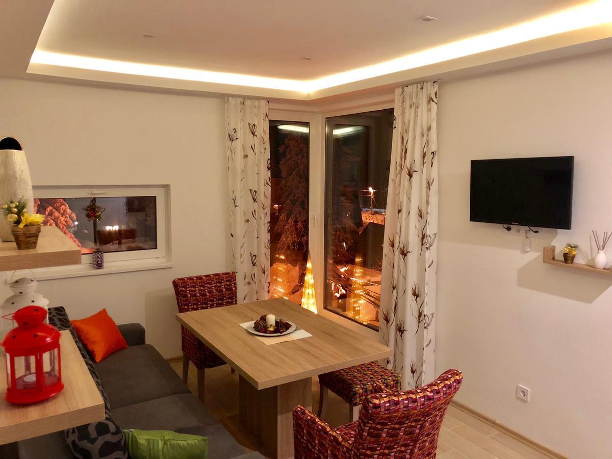 Apartmani Mont 1 亚霍里纳 外观 照片